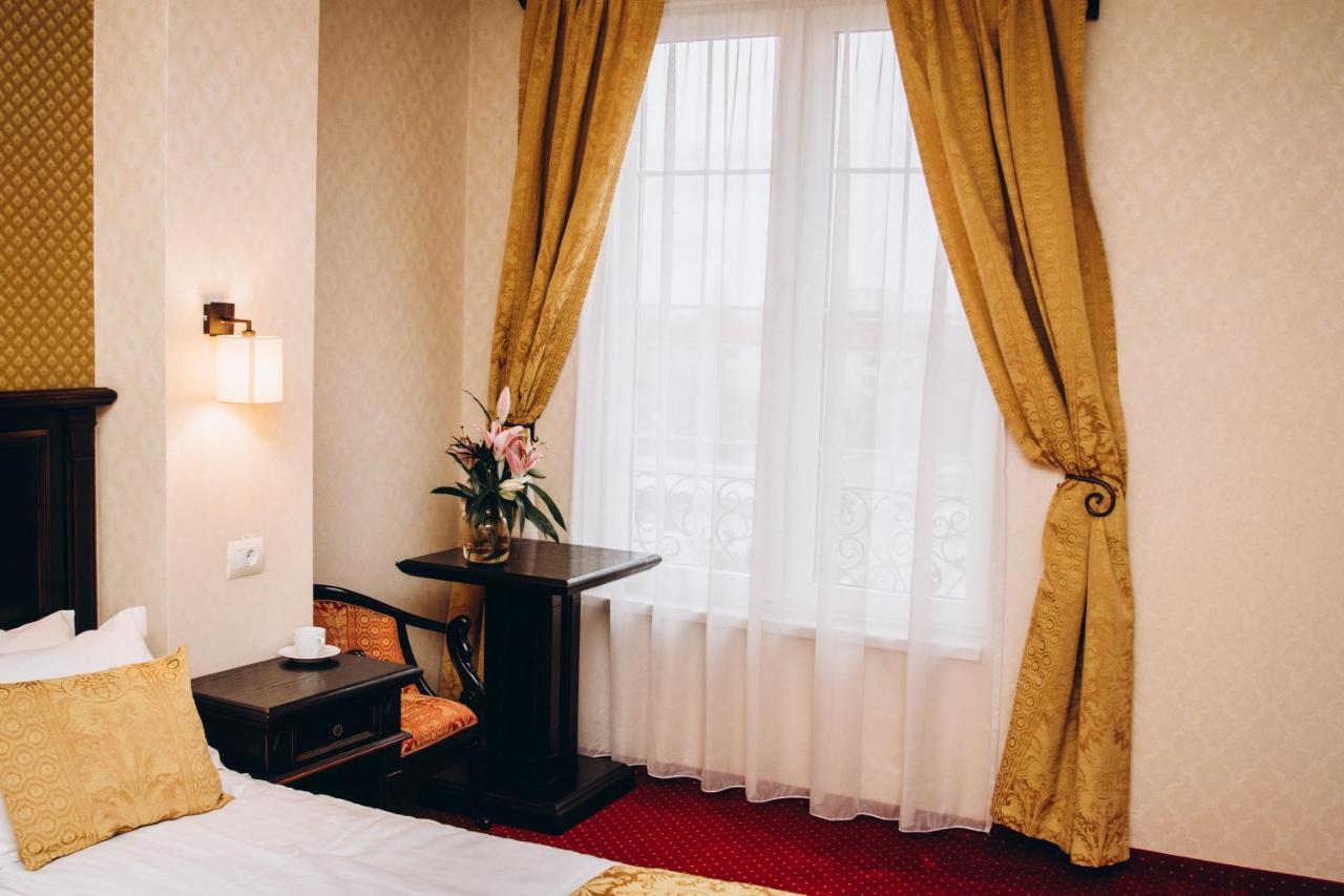 Hotel Novera Τιμισοάρα Εξωτερικό φωτογραφία