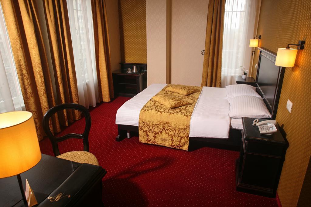 Hotel Novera Τιμισοάρα Εξωτερικό φωτογραφία