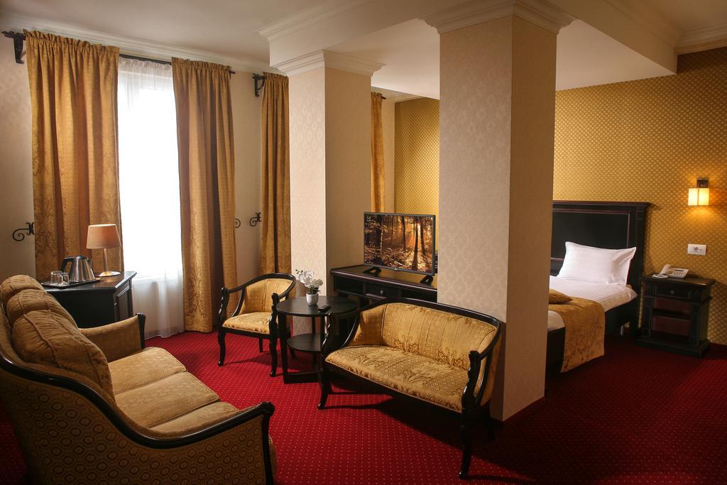 Hotel Novera Τιμισοάρα Δωμάτιο φωτογραφία