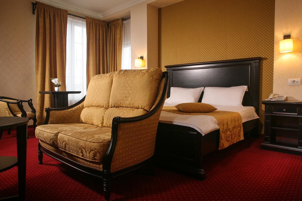 Hotel Novera Τιμισοάρα Εξωτερικό φωτογραφία
